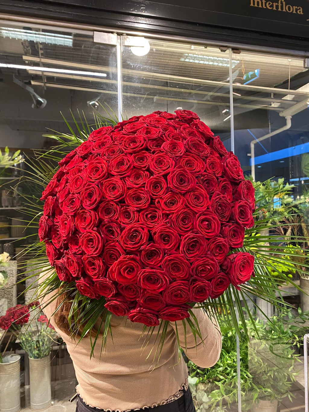 25 röda rosor